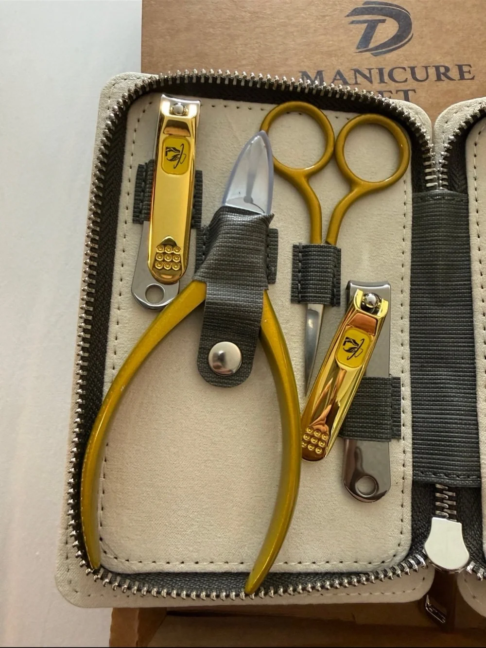 9 Pcs manicure pedicure set nail clippe